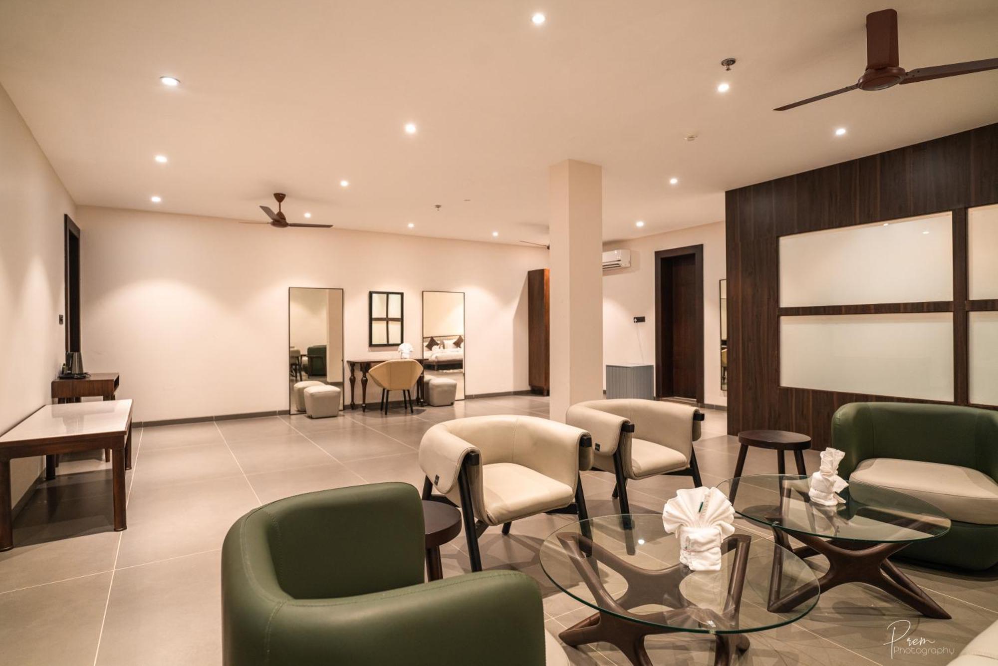 Hotel Omaya Garden Rāipur Εξωτερικό φωτογραφία